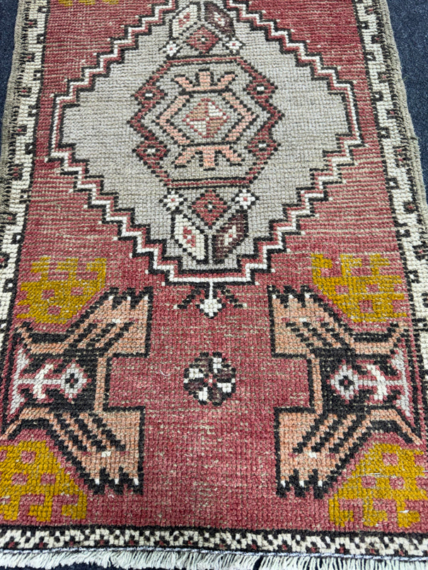 Turkish Yastik Rug 1'9" x 3'3" #23802