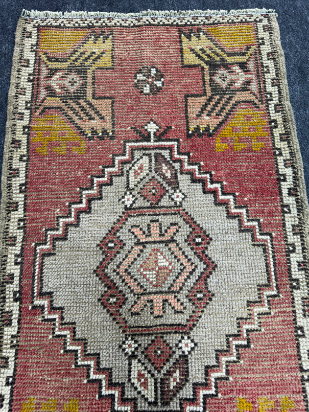 Turkish Yastik Rug 1'9" x 3'3" #23802