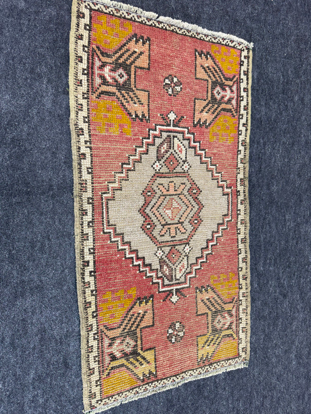 Turkish Yastik Rug 1'9" x 3'3" #23802