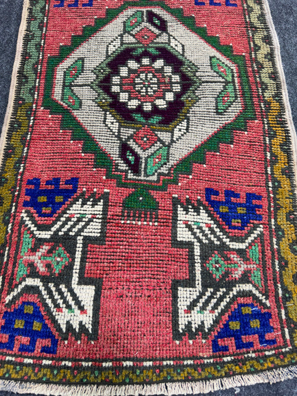 Turkish Yastik Rug 1'8" x 3'1" #23801