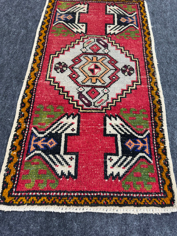 Turkish Yastik Rug 1'9" x 3'3" #23800