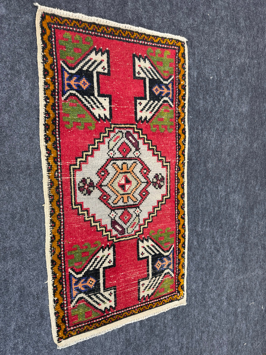 Turkish Yastik Rug 1'9" x 3'3" #23800