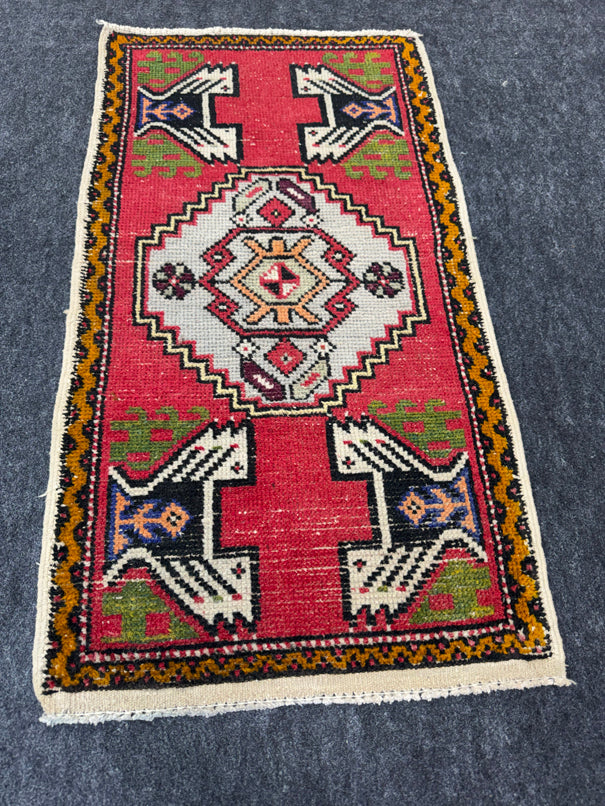 Turkish Yastik Rug 1'9" x 3'3" #23800