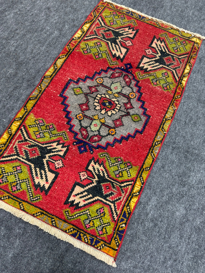 Turkish Yastik Rug 1'8" x 3'1" #23799