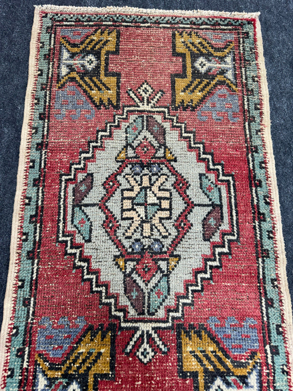 Turkish Yastik Rug 1'8" x 3'1" #23798