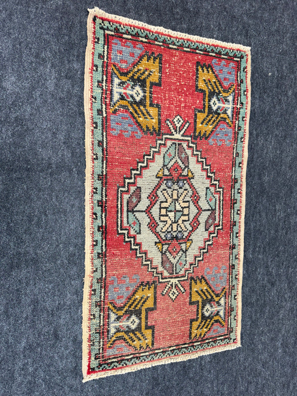 Turkish Yastik Rug 1'8" x 3'1" #23798