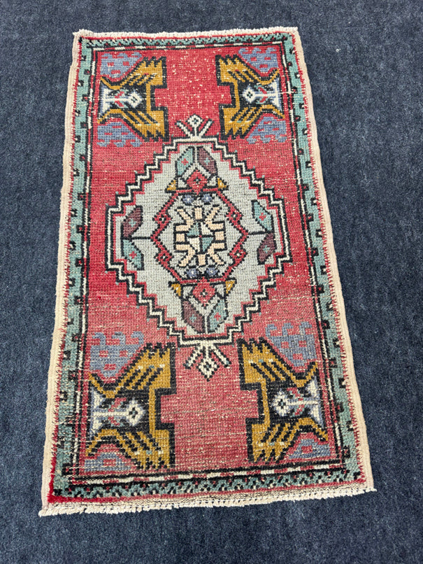 Turkish Yastik Rug 1'8" x 3'1" #23798