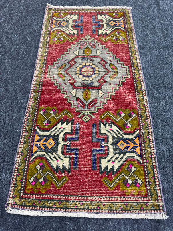 Turkish Yastik Rug 1'7" x 3'3" #23797