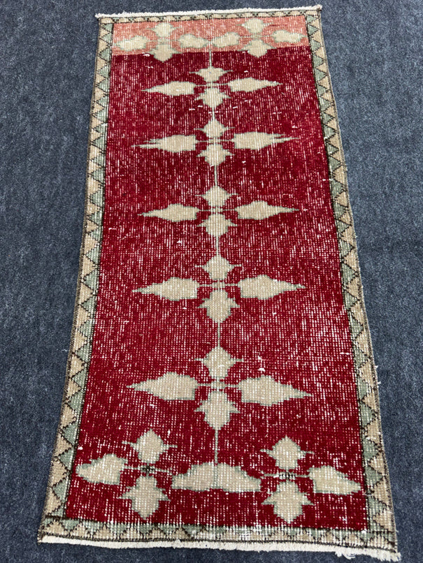 Turkish Yastik Rug 1'8" x 3'6" #23796