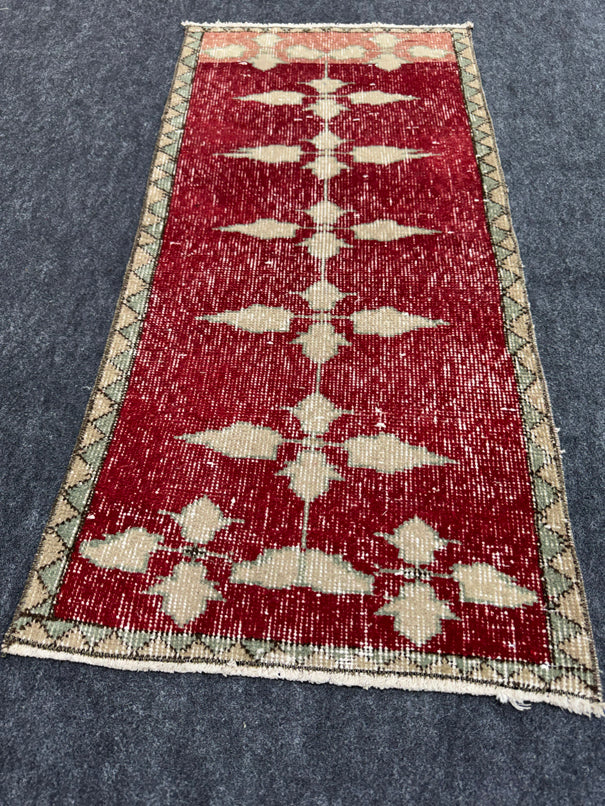 Turkish Yastik Rug 1'8" x 3'6" #23796