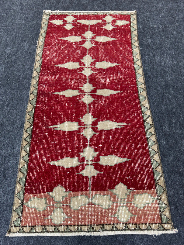 Turkish Yastik Rug 1'8" x 3'6" #23796