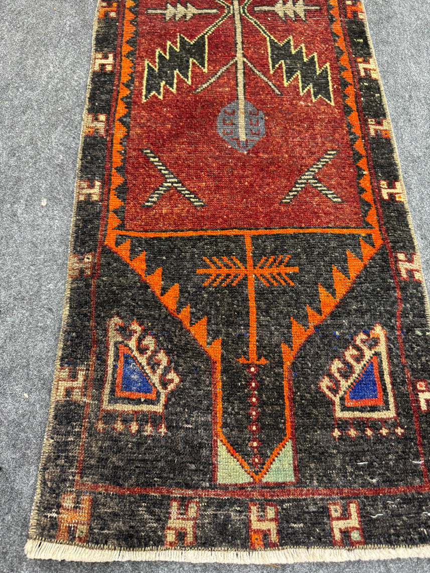 Turkish Yastik Rug 1'5" x 4'9" #23794