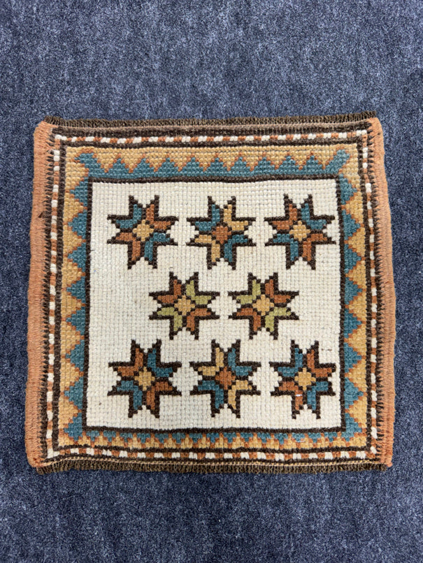Turkish Yastik Rug 1'3" x 1'2" #23793
