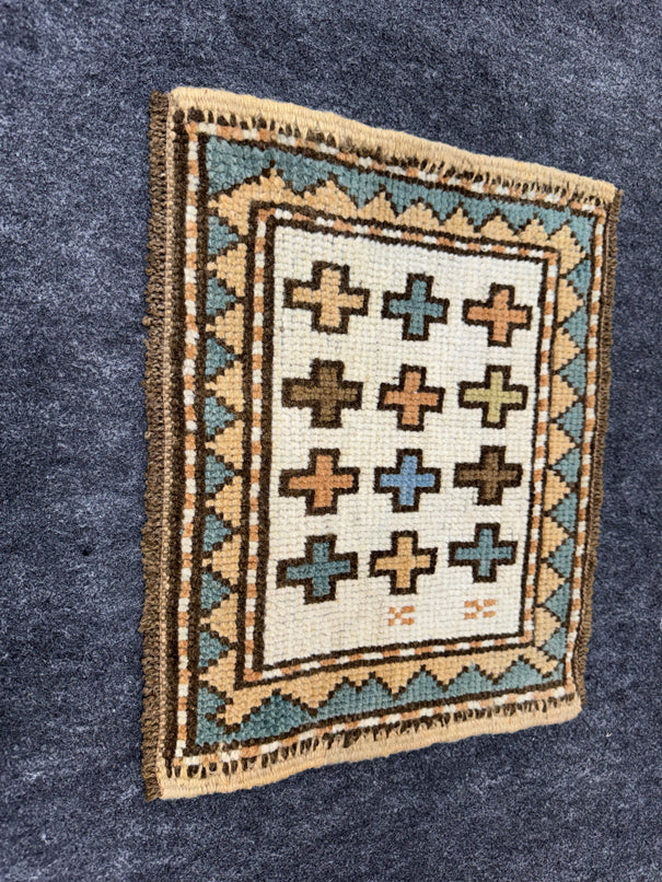 Turkish Yastik Rug 1'4" x 1'2" #23790