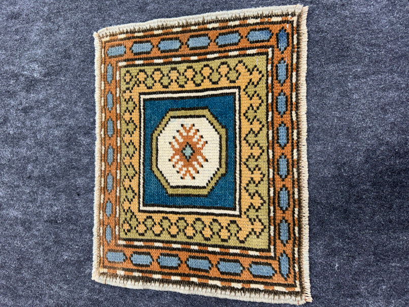Turkish Yastik Rug 1'7" x 1'3" #23789