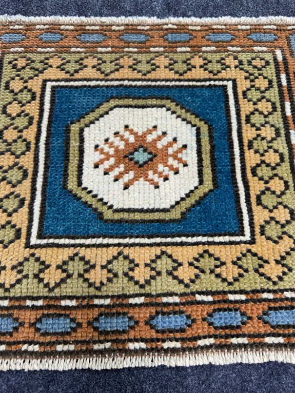 Turkish Yastik Rug 1'7" x 1'3" #23789
