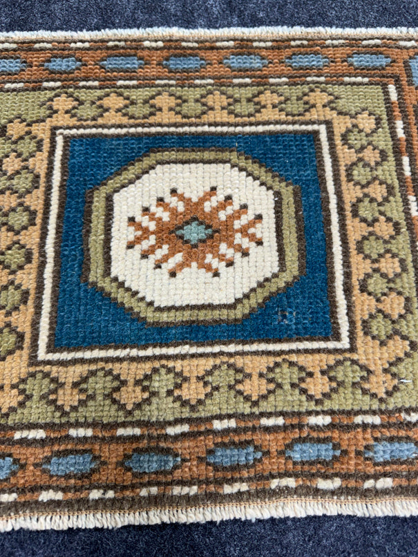 Turkish Yastik Rug 1'7" x 1'3" #23788