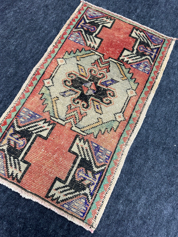 Turkish Yastik Rug 1'7" x 2'9" #23787