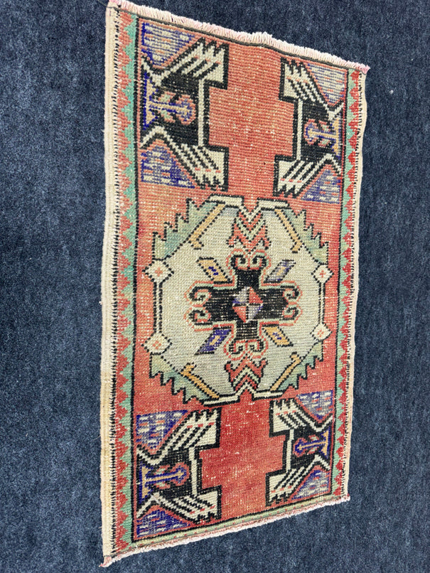 Turkish Yastik Rug 1'7" x 2'9" #23787