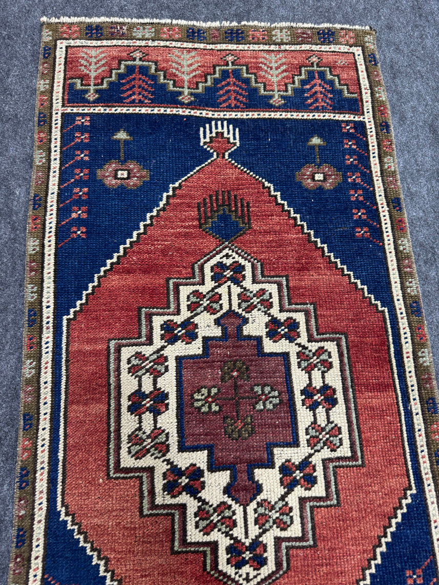 Turkish Yastik Rug 1'8" x 3'8" #23783