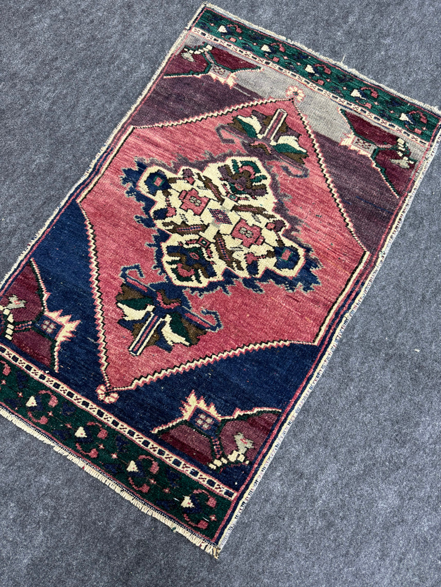 Turkish Yastik Rug 1'9" x 2'8" #23780
