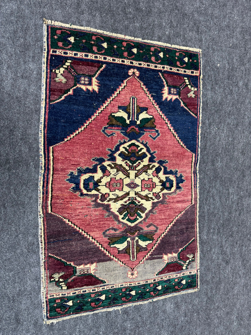Turkish Yastik Rug 1'9" x 2'8" #23780