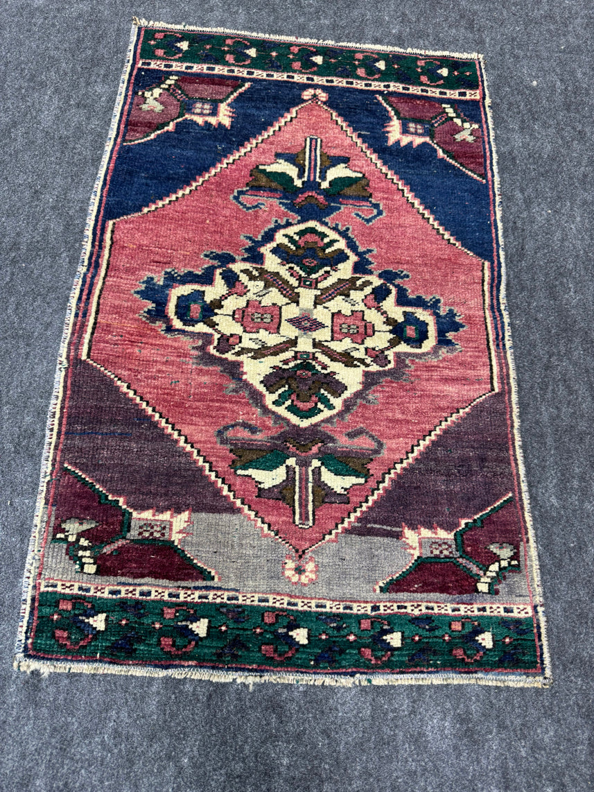 Turkish Yastik Rug 1'9" x 2'8" #23780
