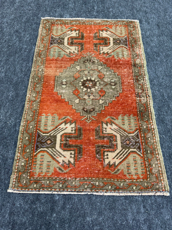 Turkish Yastik Rug 1'8" x 2'8" #23779