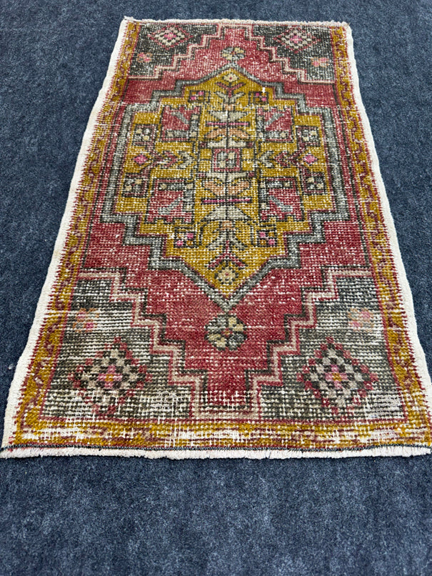 Turkish Yastik Rug 1'10" x 3'3" #23778