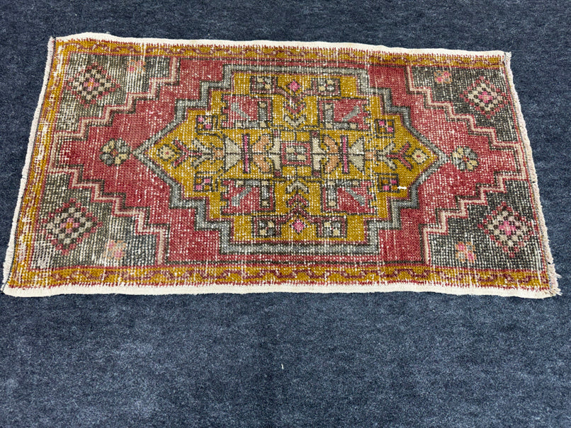 Turkish Yastik Rug 1'10" x 3'3" #23778