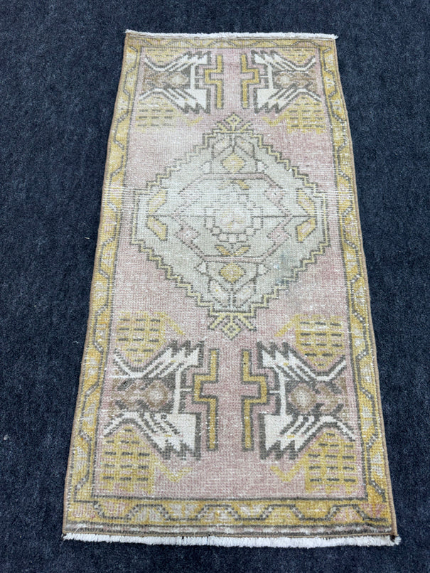 Turkish Yastik Rug 1'7" x 3'3" #23773