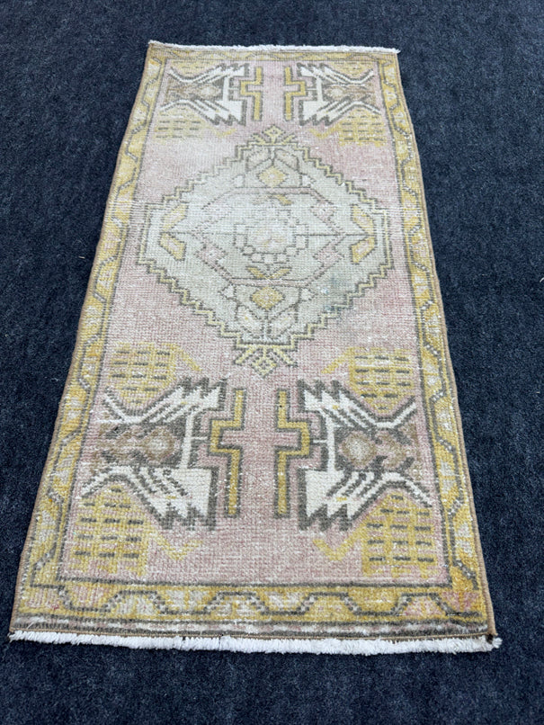 Turkish Yastik Rug 1'7" x 3'3" #23773