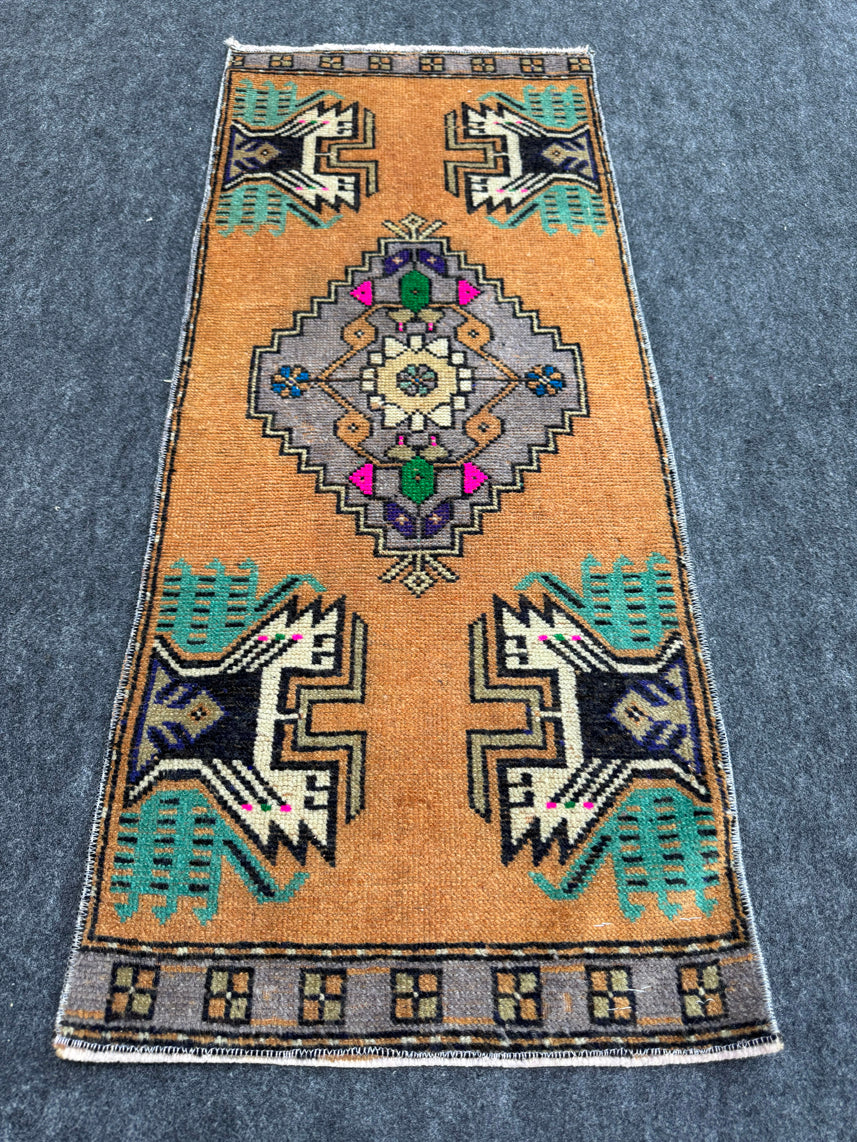 Turkish Yastik Rug 1'5" x 3'5" #23776