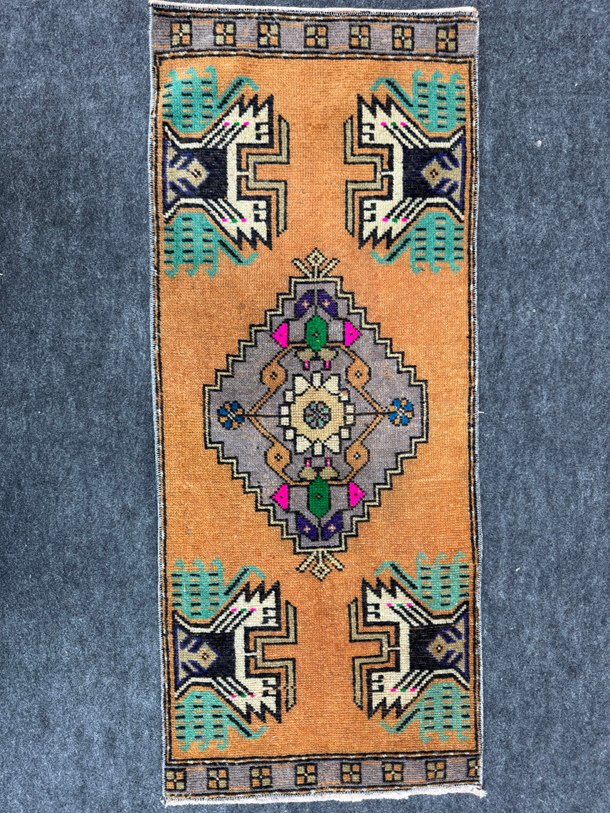 Turkish Yastik Rug 1'5" x 3'5" #23776