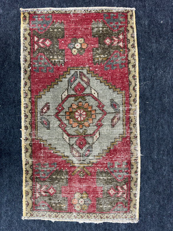 Turkish Yastik Rug 1'9" x 3'1" #23774