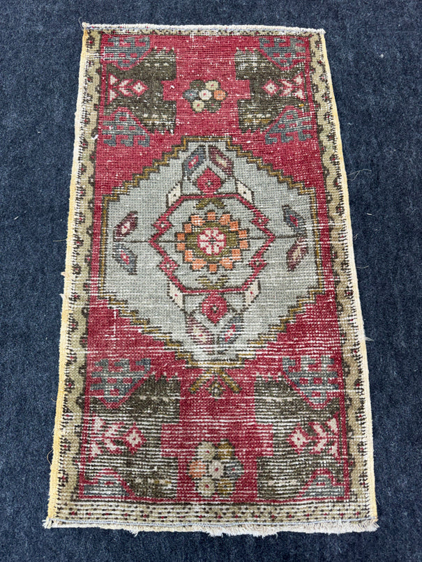 Turkish Yastik Rug 1'9" x 3'1" #23774