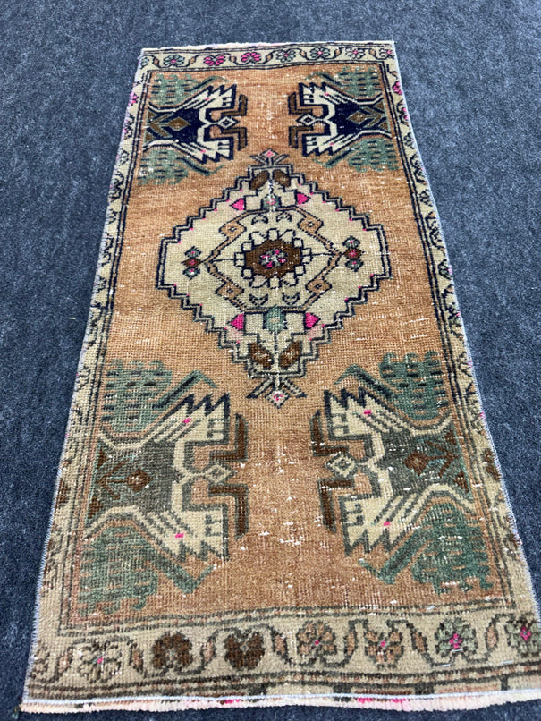 Turkish Yastik Rug 1'6" x 3'3" #23771