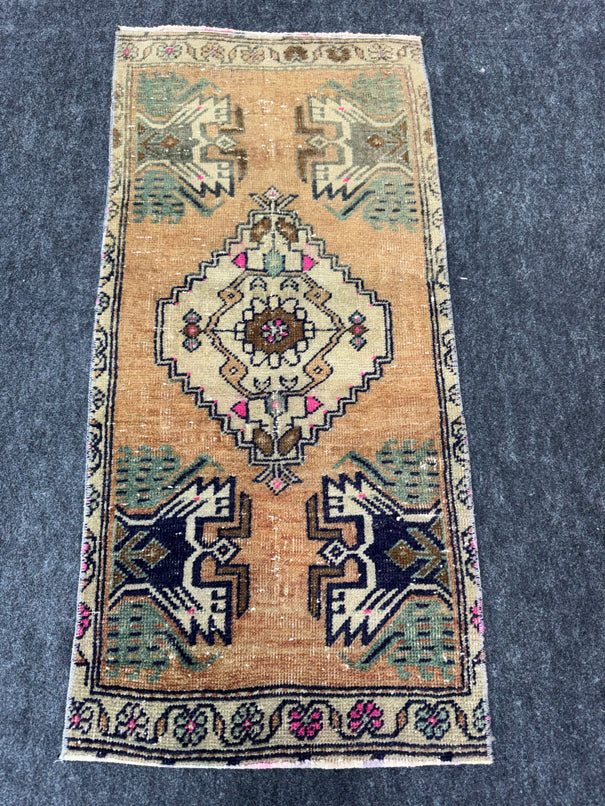 Turkish Yastik Rug 1'6" x 3'3" #23771