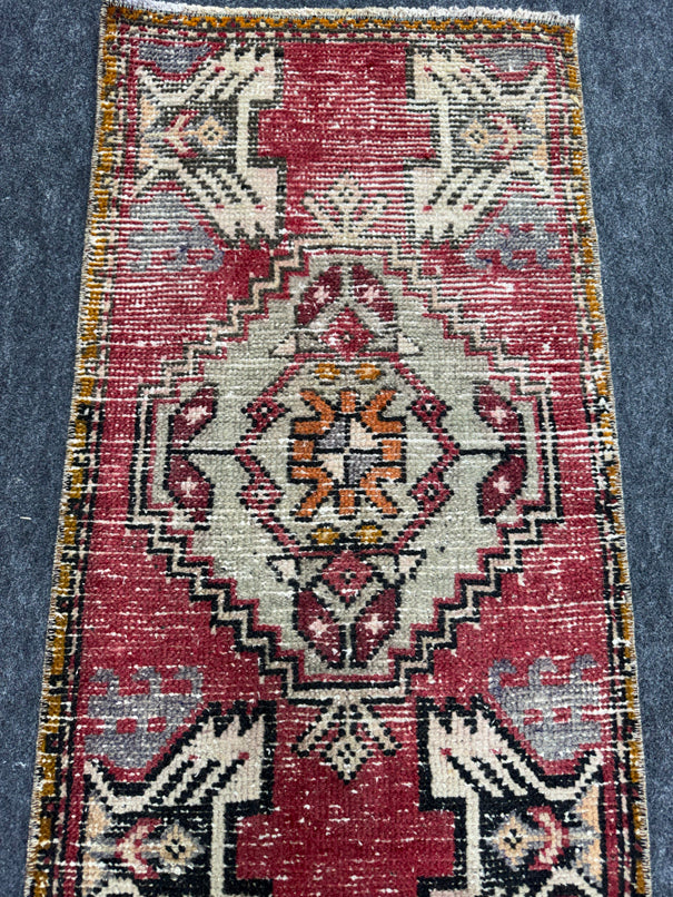 Turkish Yastik Rug 1'7" x 3' #23777