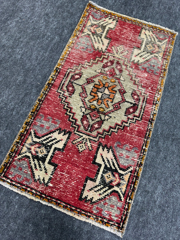 Turkish Yastik Rug 1'7" x 3' #23777