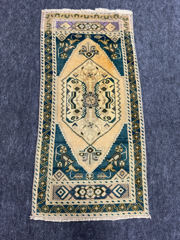 Turkish Yastik Rug 1'7" x 3'4" #23720