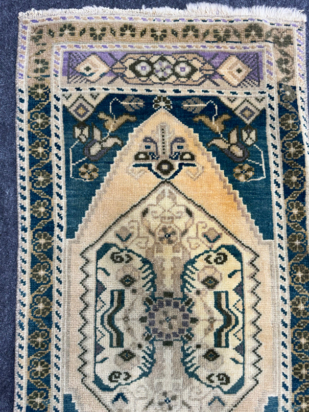 Turkish Yastik Rug 1'7" x 3'4" #23720