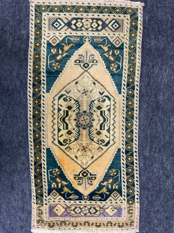 Turkish Yastik Rug 1'7" x 3'4" #23720
