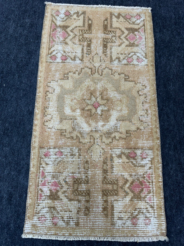 Turkish Yastik Rug 1'7" x 3' #23709