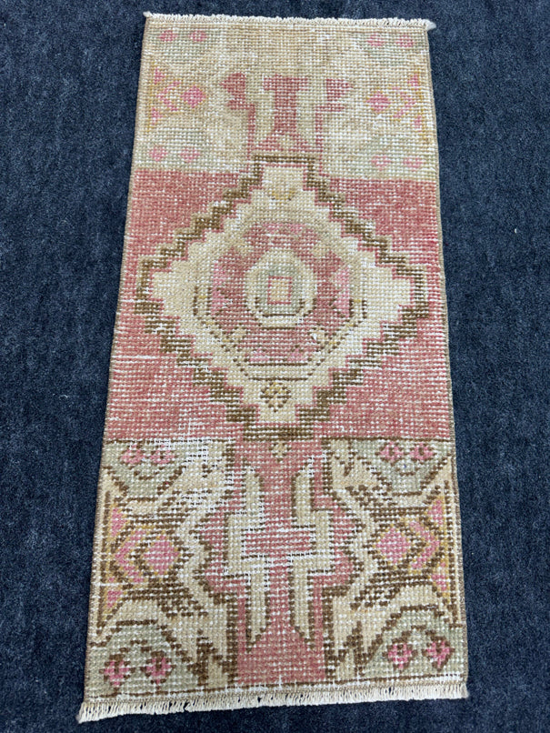 Turkish Yastik Rug 1'4" x 2'10" #23710