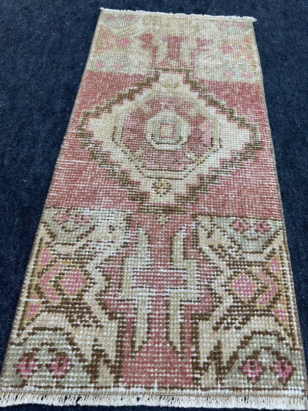 Turkish Yastik Rug 1'4" x 2'10" #23710
