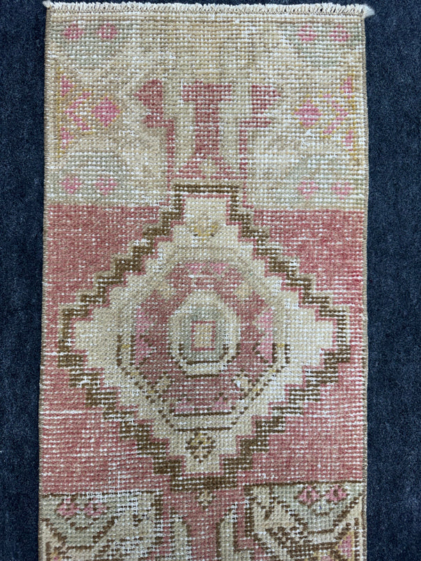 Turkish Yastik Rug 1'4" x 2'10" #23710