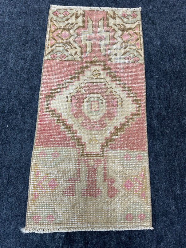 Turkish Yastik Rug 1'4" x 2'10" #23710