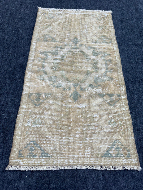 Turkish Yastik Rug 1'6" x 2'10" #23716