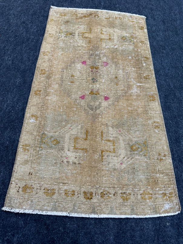 Turkish Yastik Rug 1'8" x 3'2" #23715